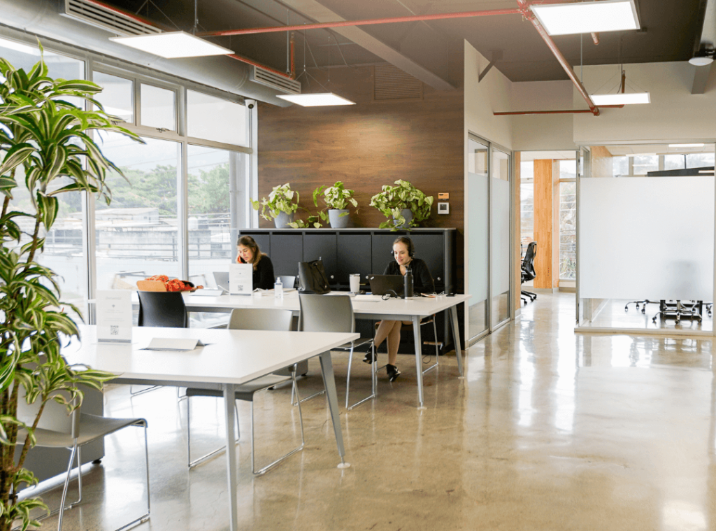 Republic Workspace Santa Ana – foto 1