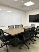 Sala de reunión 01-SV (8 personas)